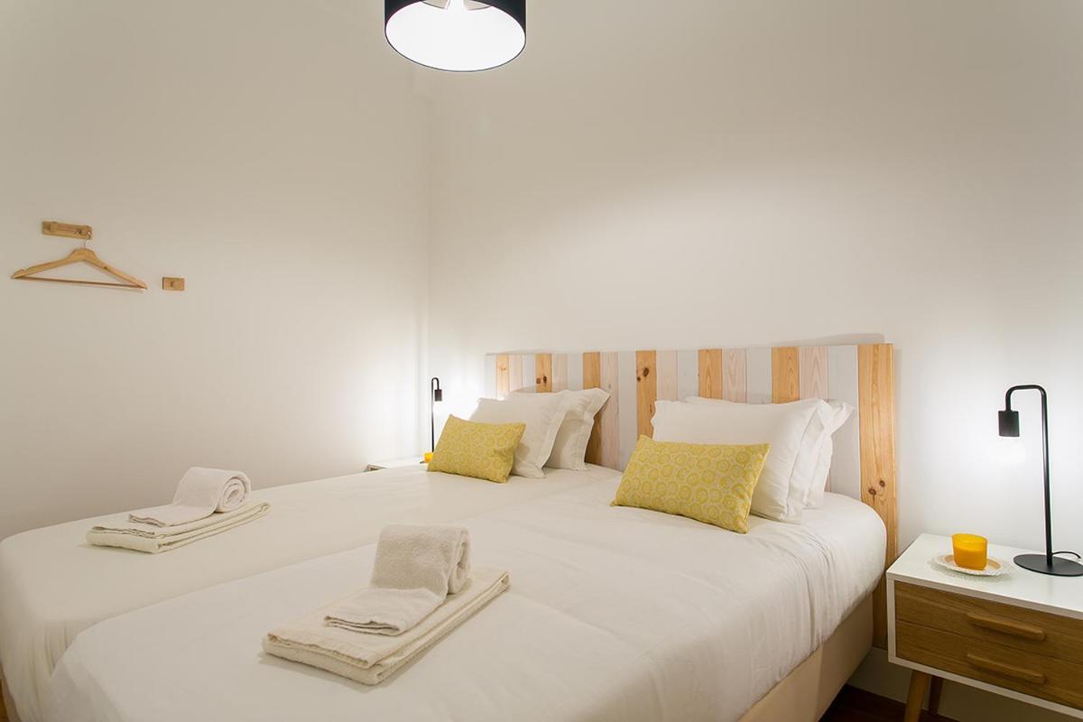 Lovelystay - Cozy 3Bdr Apartment In Estrela Lisabona Exterior foto