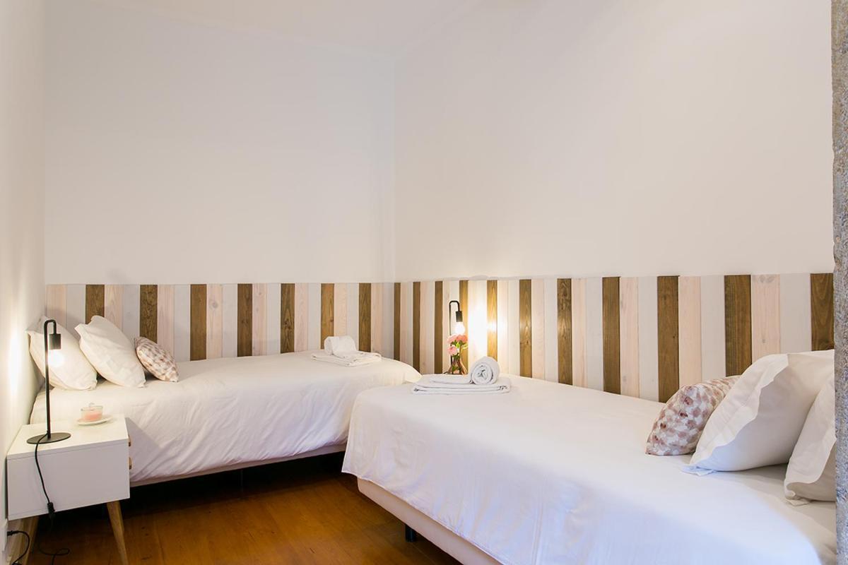 Lovelystay - Cozy 3Bdr Apartment In Estrela Lisabona Exterior foto
