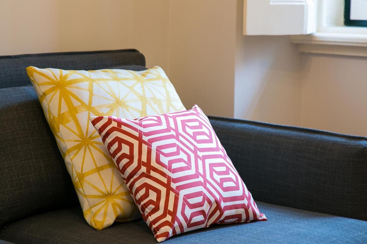 Lovelystay - Cozy 3Bdr Apartment In Estrela Lisabona Exterior foto